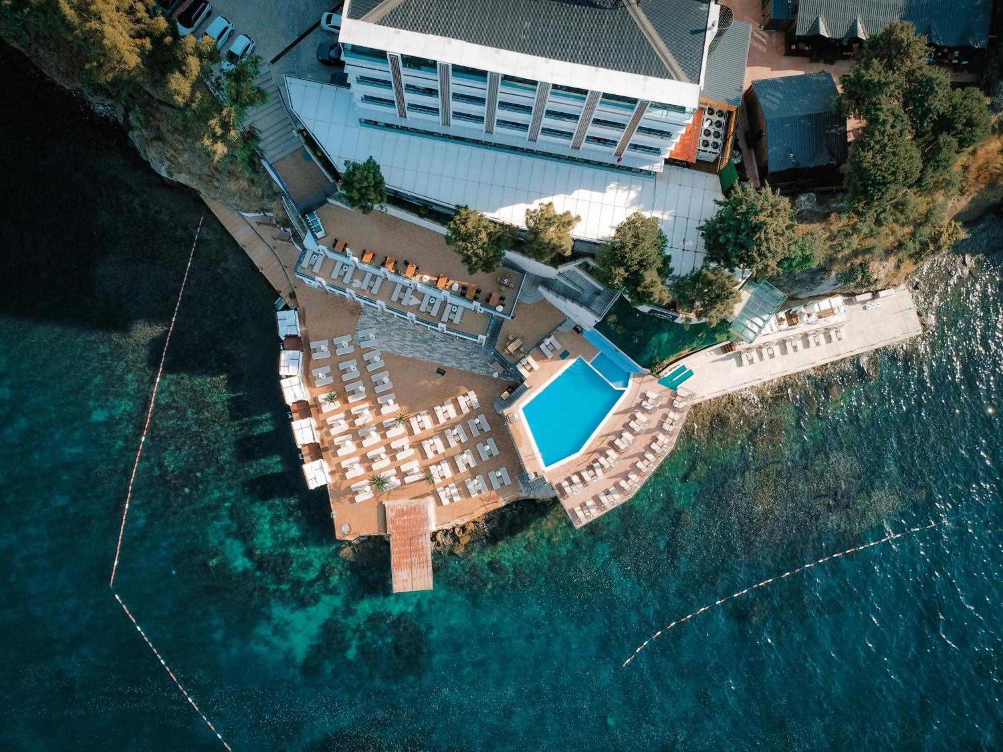 Vira Otel Suites 시놉 외부 사진