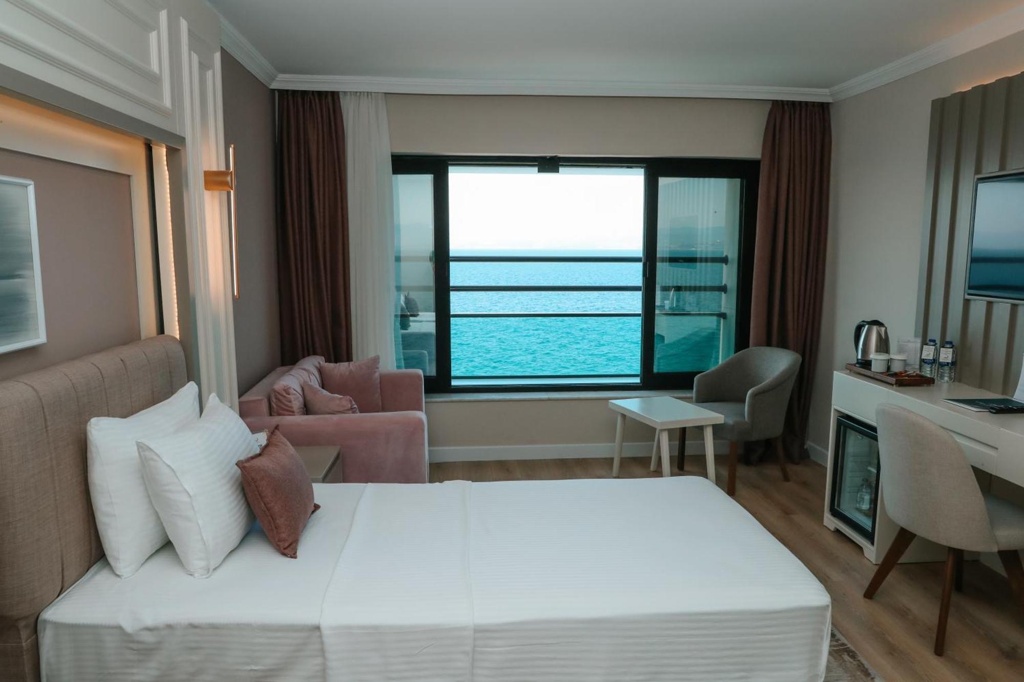 Vira Otel Suites 시놉 외부 사진