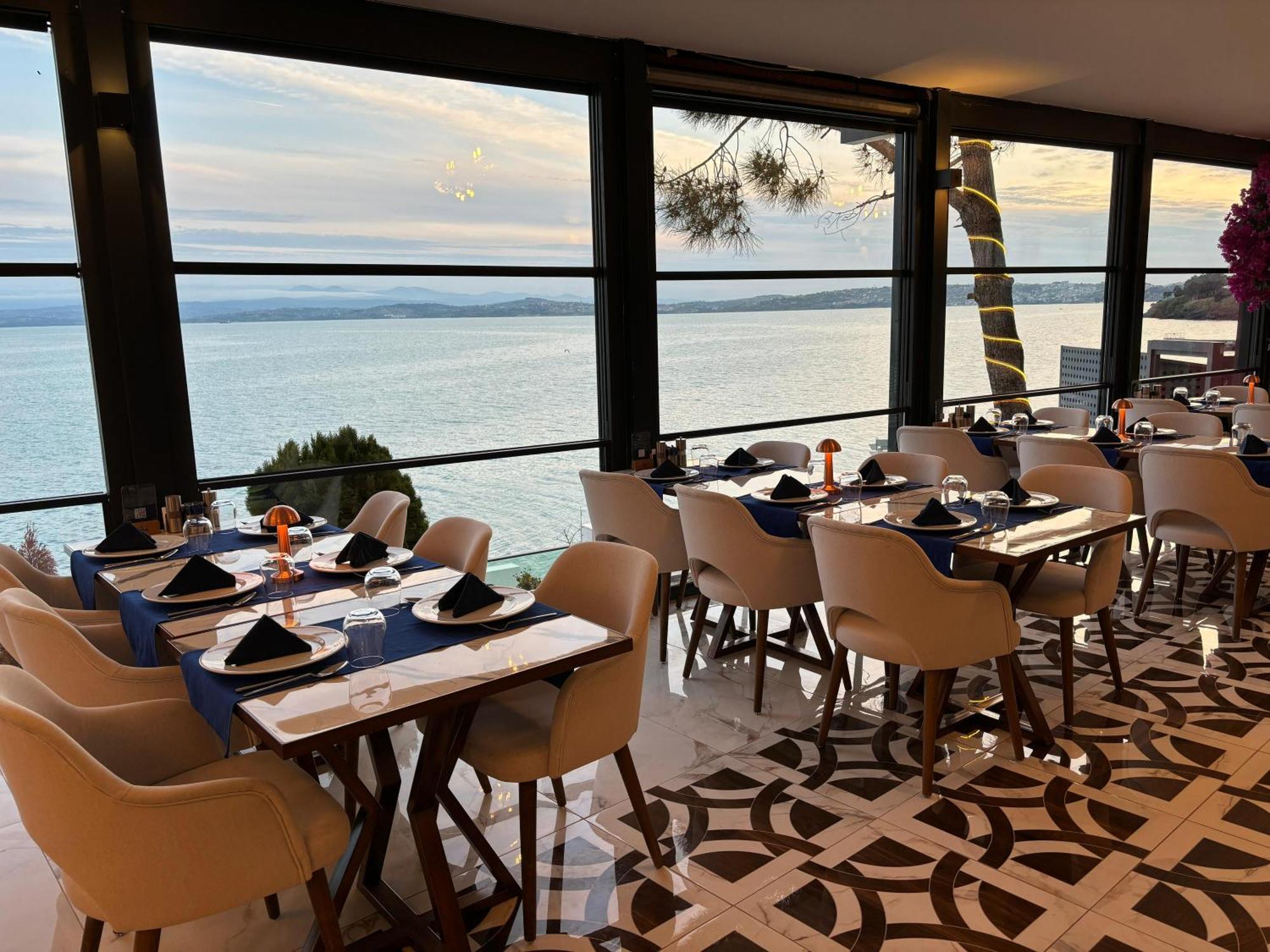 Vira Otel Suites 시놉 외부 사진